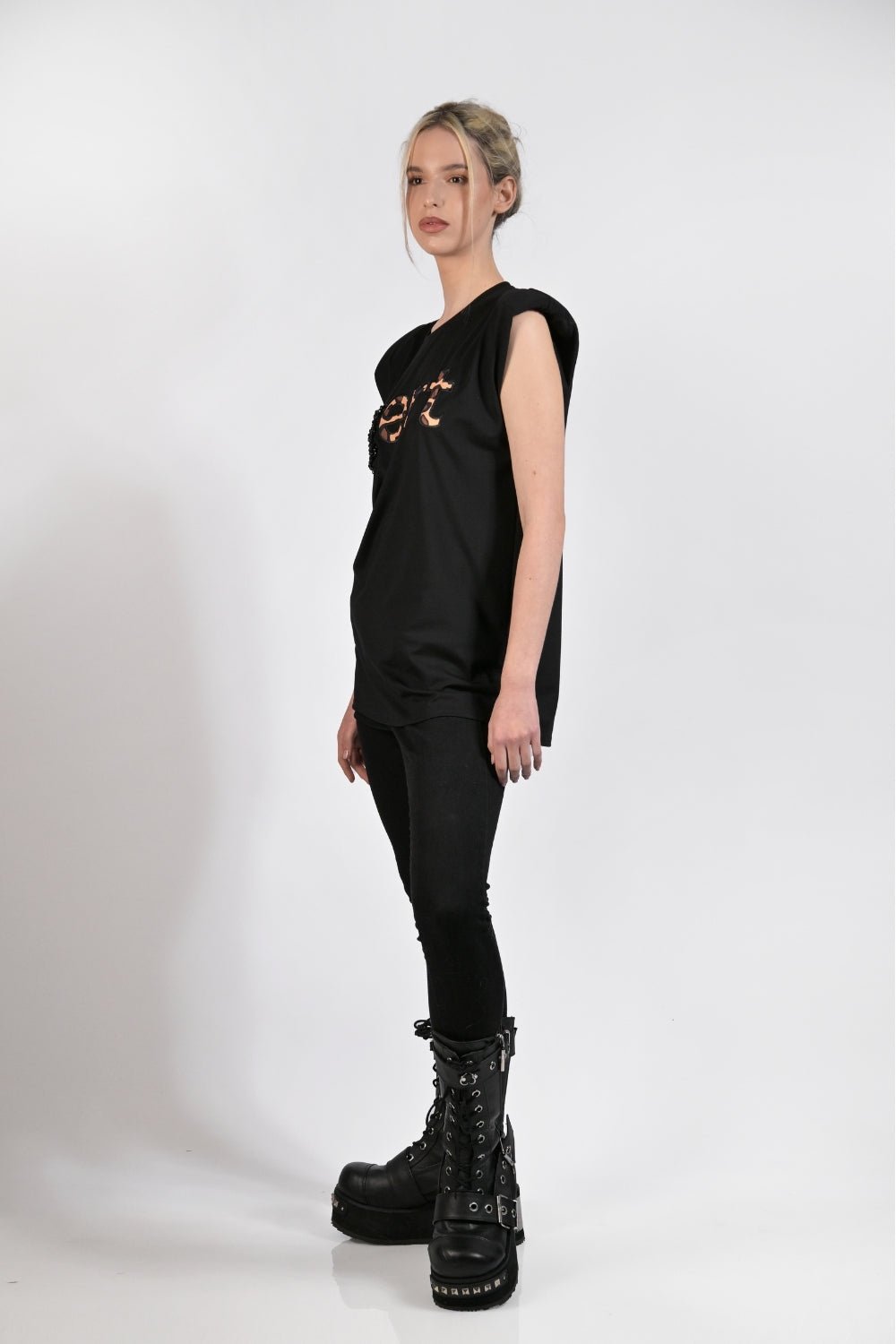 Leopard Gert T-shirt Black - Gert - Johan Coetzee